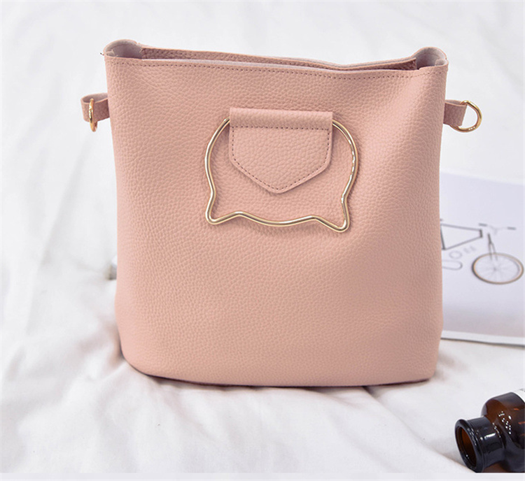 ZYB019 Cat-Inspired Chic: 3-Piece Handbag Set