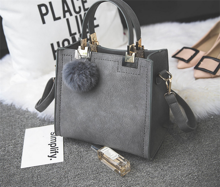 ZYB016 Chic and Versatile Tote Bag