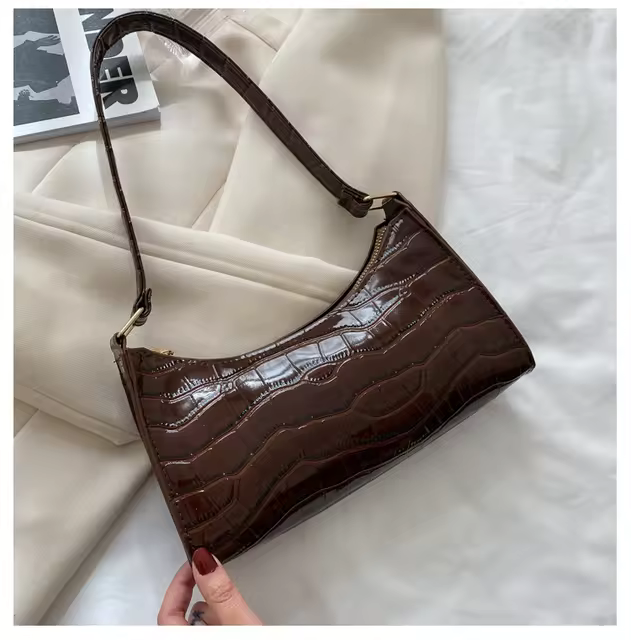ZYB061 Chic and Minimalist: Croc-Embossed Shoulder Bag