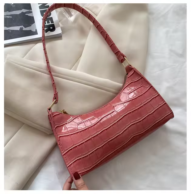 ZYB061 Chic and Minimalist: Croc-Embossed Shoulder Bag