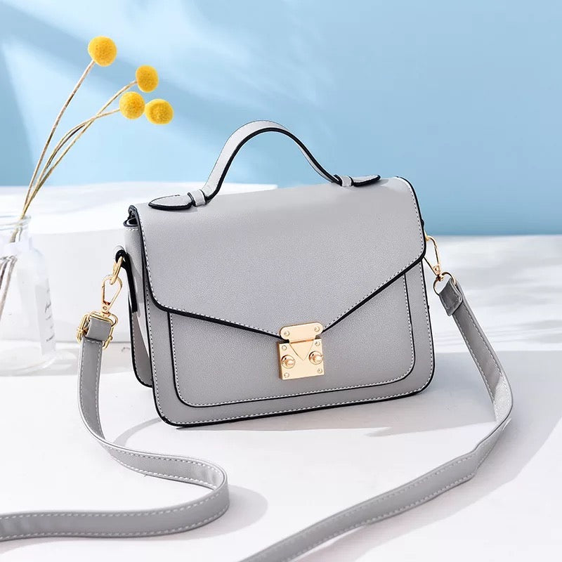 ZYB001 Sleek and Sophisticated White Purse